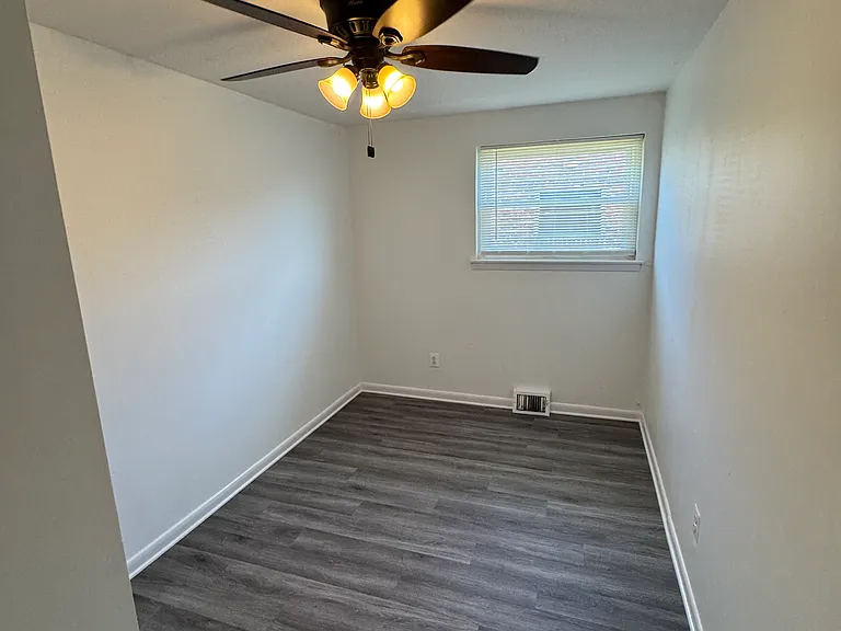 2228 Strahle St #2 — Photo 14