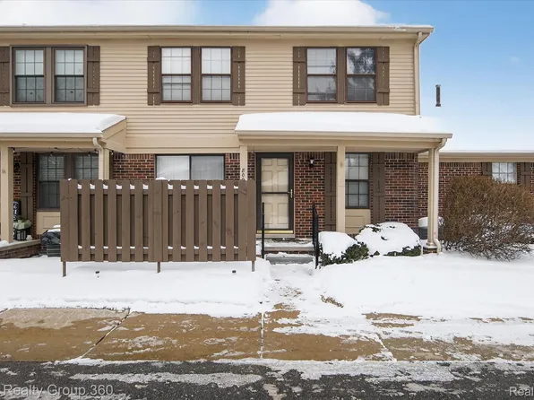 8092 Willow Ln, Warren, MI 48093