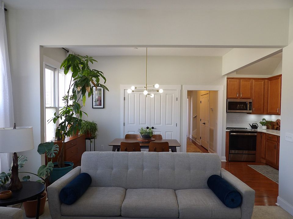 1st image of 151 Augusta Ave