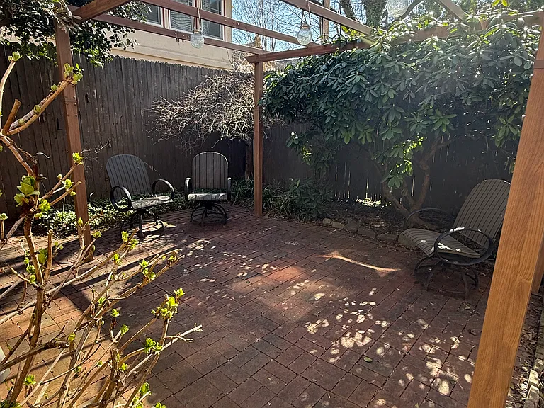 1510 N Rodney St — Photo 5