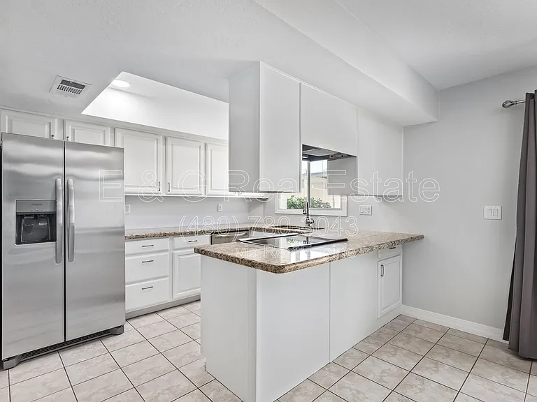 3905 S Mill Ave — Photo 7