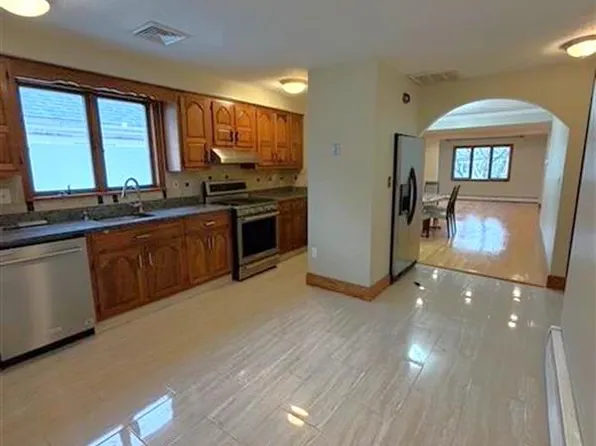 30 Lafayette St, Arlington, MA 02474