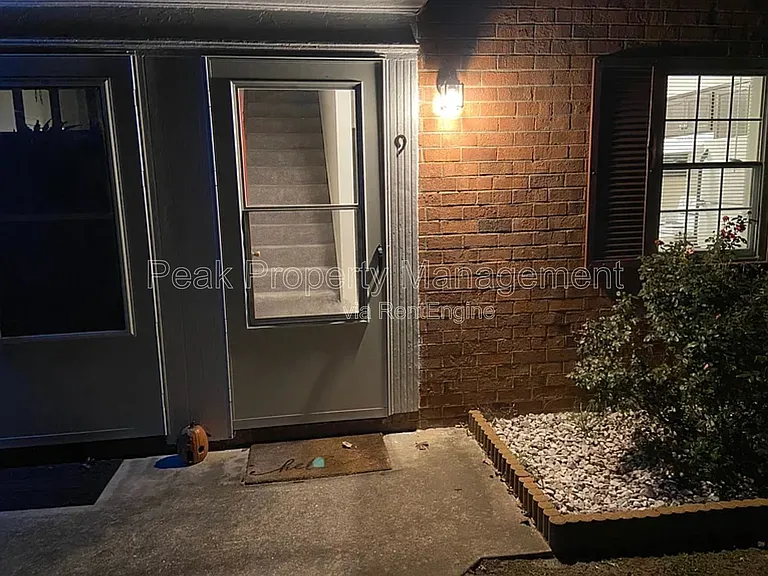 304 S Center St #30 — Photo 1