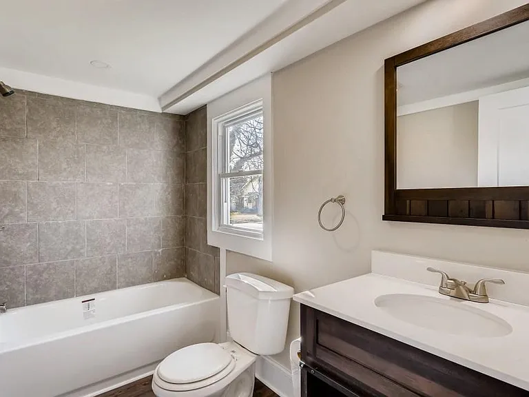 503 N Church St — Photo 11