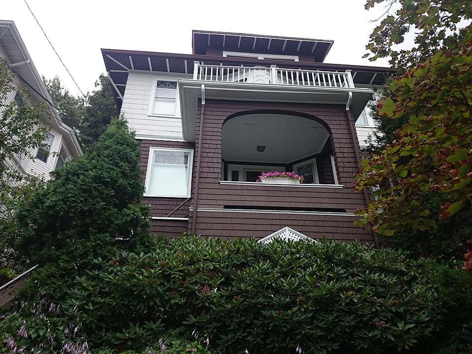 2nd image of 19 Langley Rd
