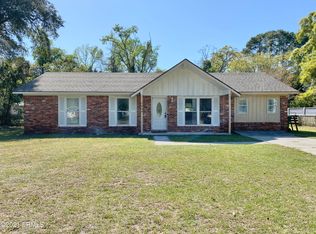 1608 Battery Creek Rd, Beaufort, SC 29902