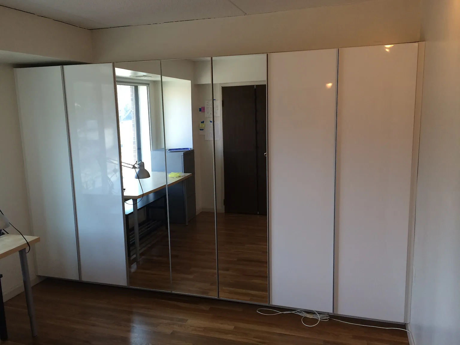 3 bed, 1050 sqft, $1,500 — Photo 2