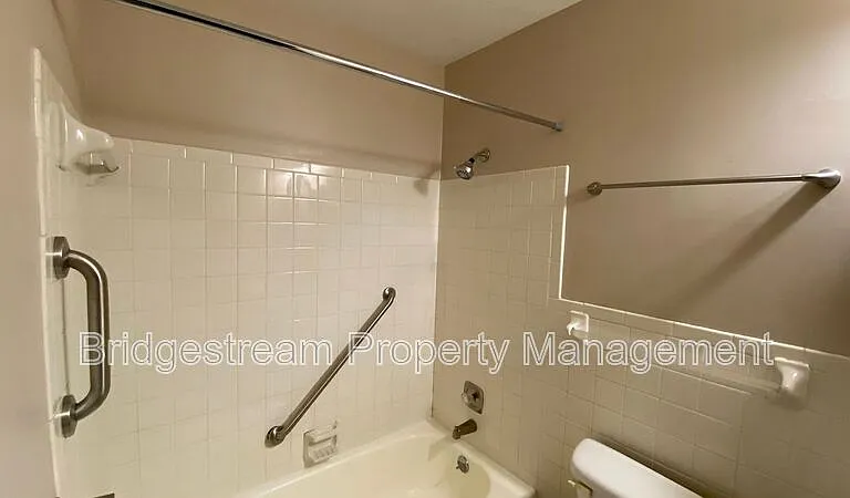 51 Candlewood Ct — Photo 12