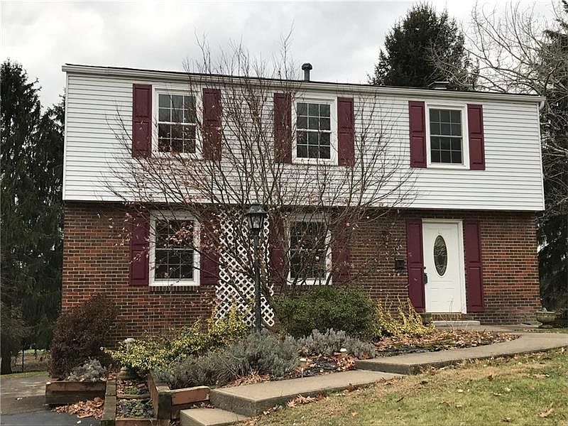 1st image of 105 Echo Springs Cir