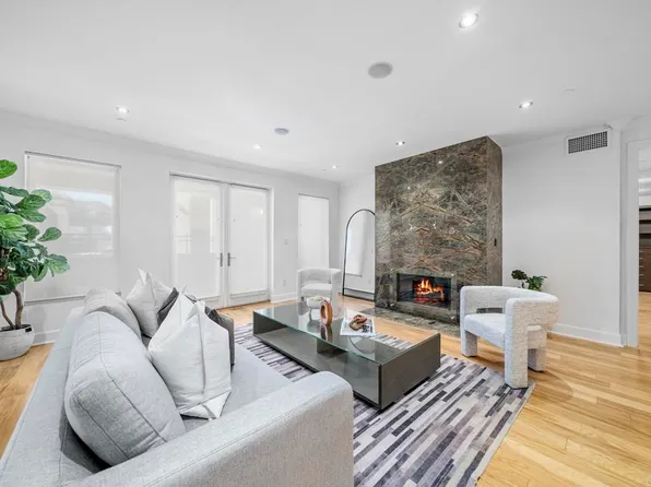 1020 Genter St Unit 101, La Jolla, CA 92037