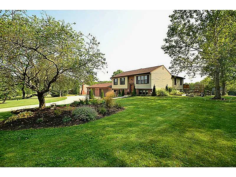 932 McElhaney Rd photo 1