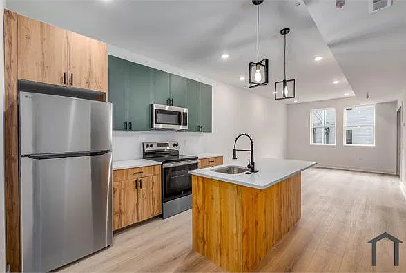 2 bed, $1,550 — Photo 1