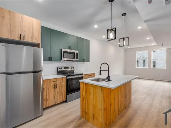 1224 W Silver St #2, Philadelphia, PA 19133