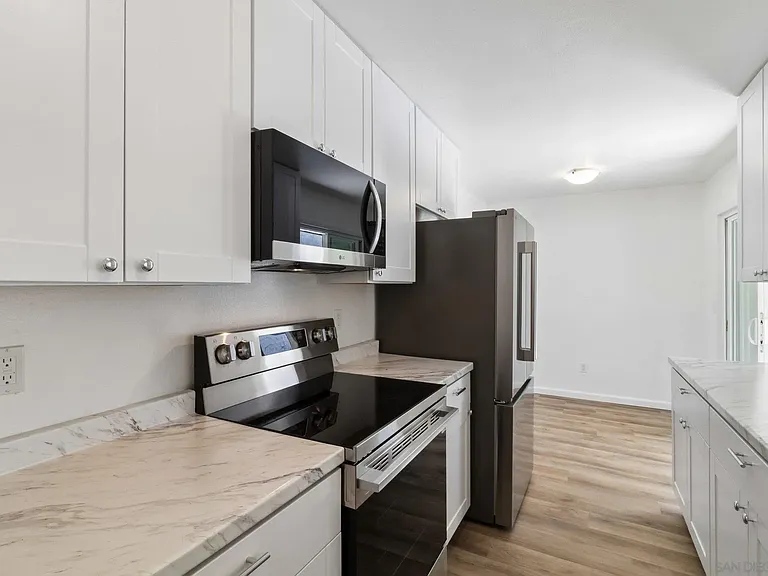 8717 Carribean Way — Photo 4