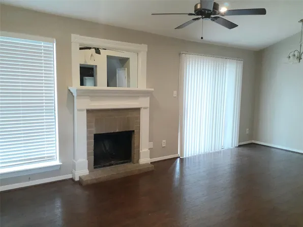 3500 Tangle Brush Dr APT 24, Spring, TX 77381