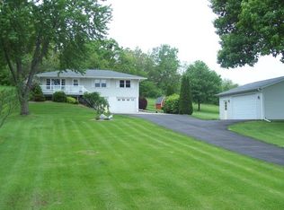 11851 Albany Rd, Albany, IL 61230