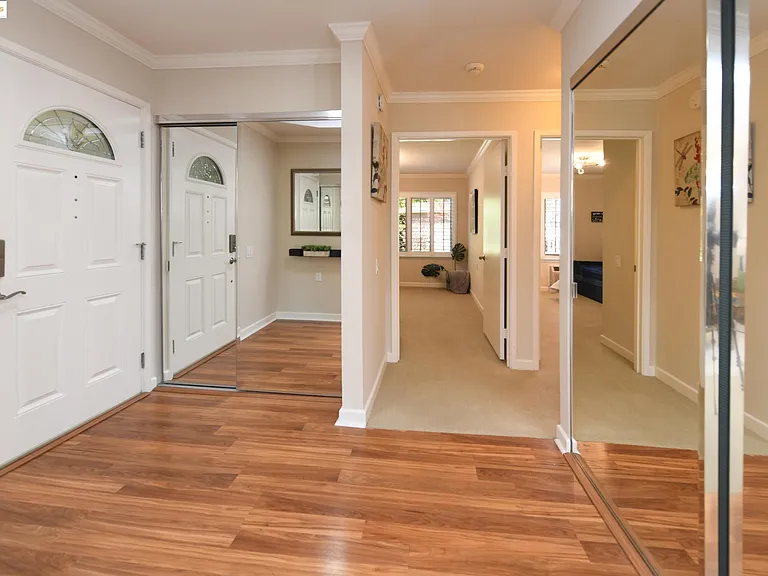 1910 Skycrest Dr #5 — Photo 26