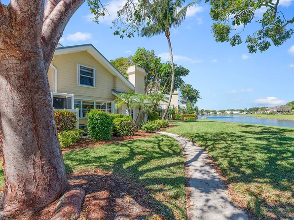 2701 Amherst Court, Boynton Beach, FL 33436