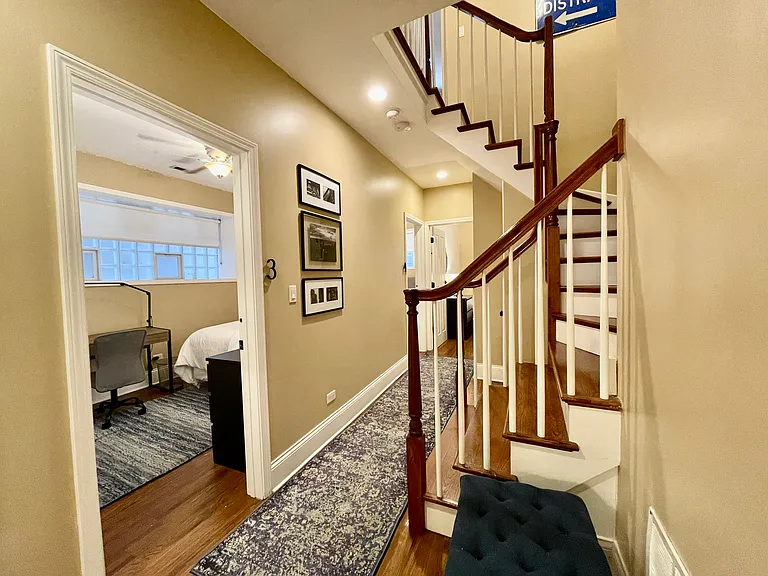 1506 W Polk St #1ZR — Photo 12