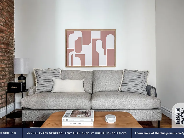 535 Hudson St #2D — Photo 3