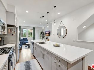 1580 W 1st St UNIT 10, Santa Ana, CA 92703