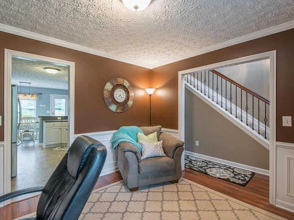 5th image of 7547 Totten Springs Dr