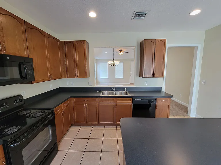 4247 Raleigh Way — Photo 8