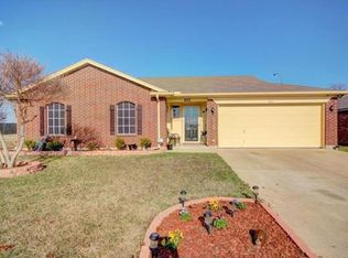 823 Colson Dr, Arlington, TX 76002