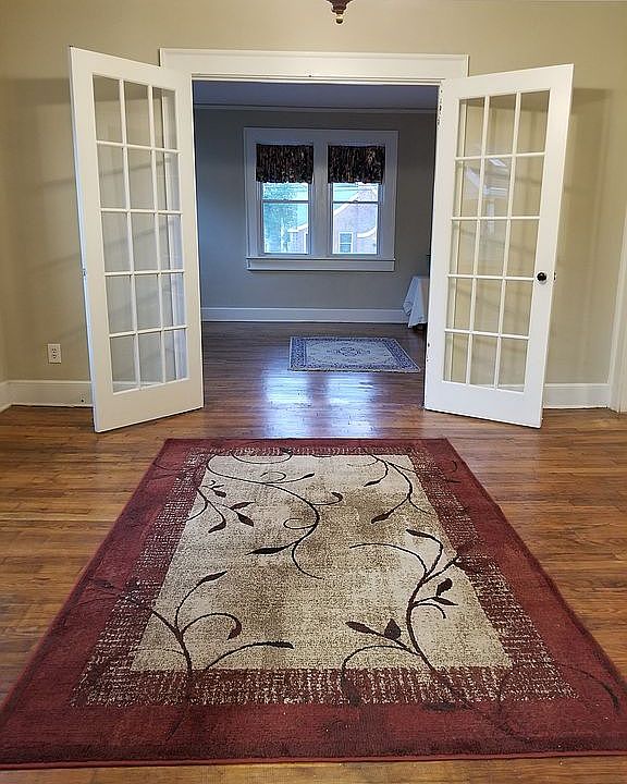 Dining Room - Main Floor