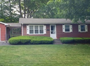 104 Sunnyside St, Chicopee, MA 01020