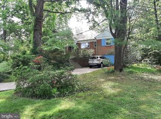 5620 Namakagan Rd, Bethesda, MD 20816