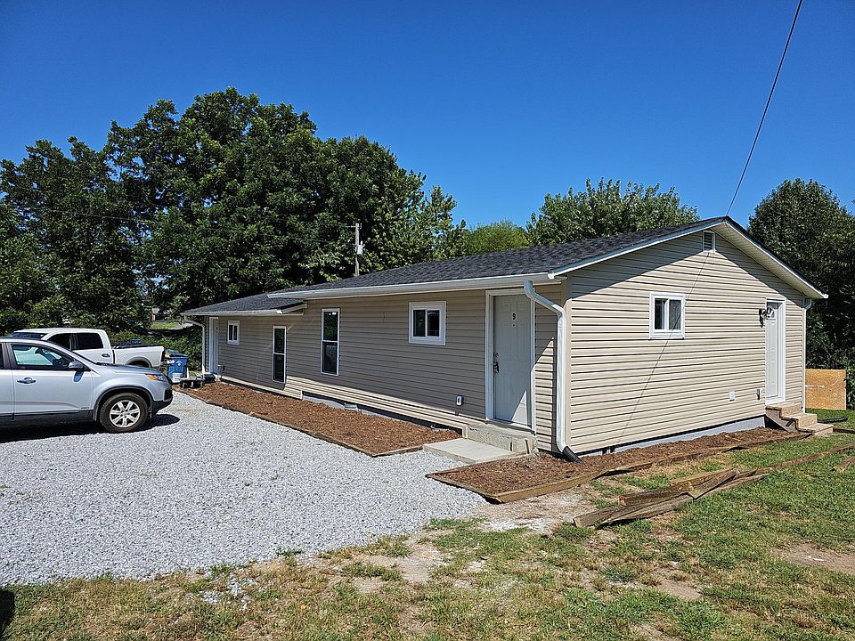 1st image of 11 Holly Dr #1