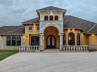 3409 Creek Spur Rd, Edmond, OK 73003