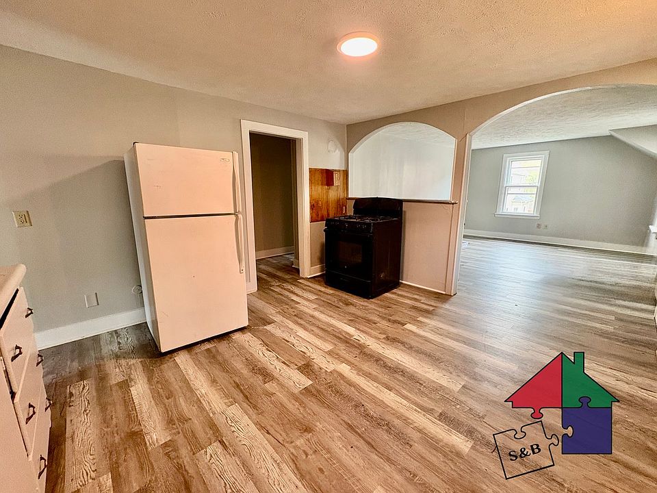 1st image of 6 River St #8