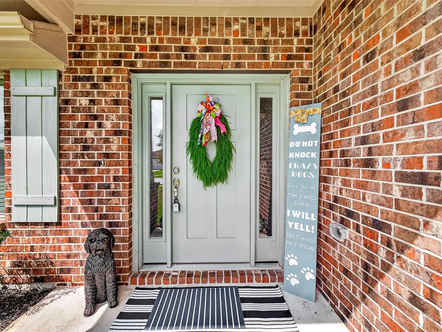 4 bed, 2.5 bath, 2200 sqft, $2,940 — Photo 4