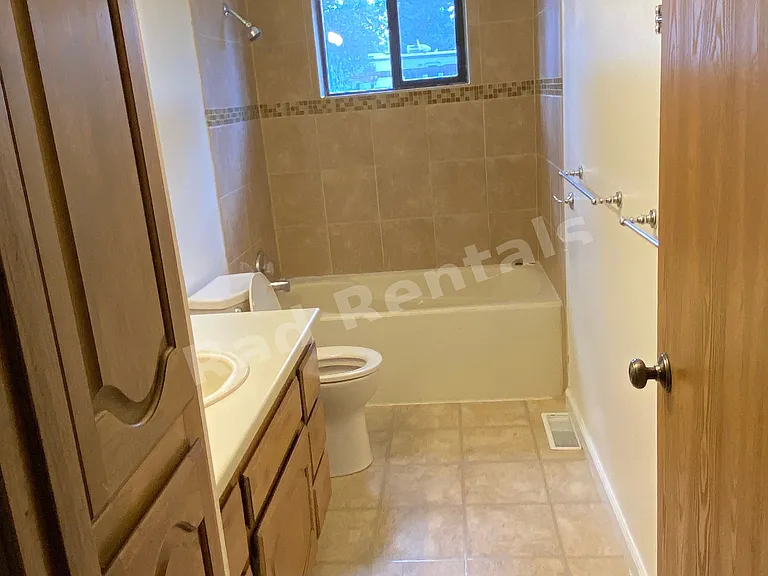 6721 N Stevens St — Photo 7