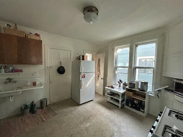 217 N Livingston St — Photo 19