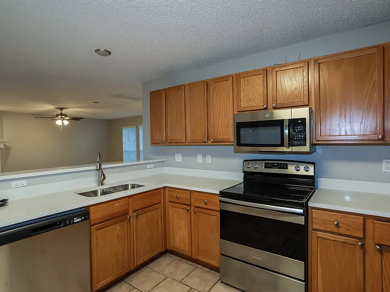 3405 Star Ranch Ct — Photo 8