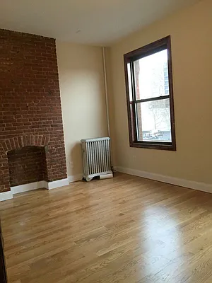 Rented by Uptown Flats LLC | media 62