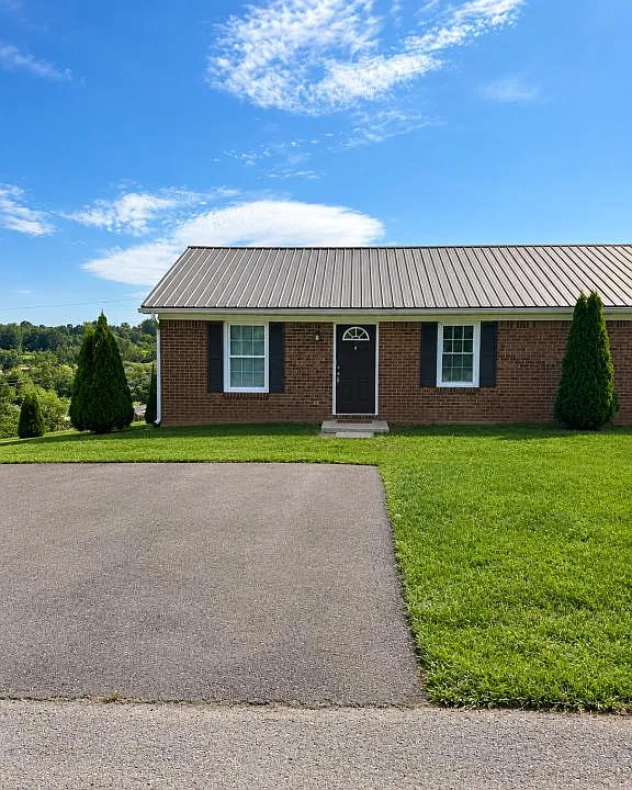118 Salter Rd #4