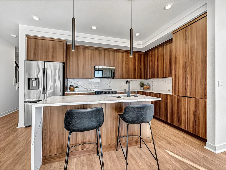 1102 Emilia Ave — Photo 11