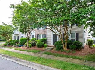 8033 Bristle Toe Ln, Charlotte, NC 28277