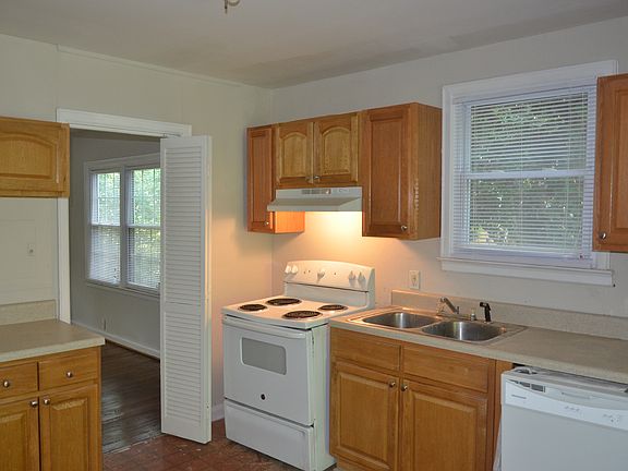 3rd image of 1388 Midview Dr