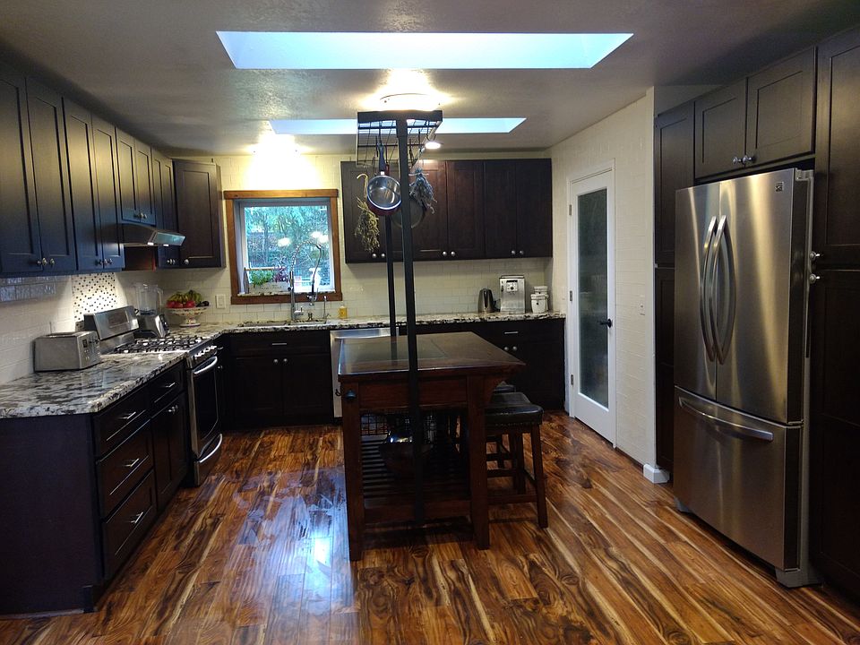 1st image of 6210 185th Ave E