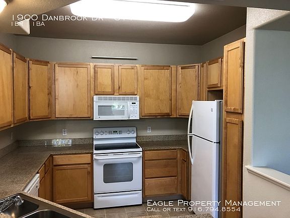 4th image of 1900 Danbrook Dr Unit 611