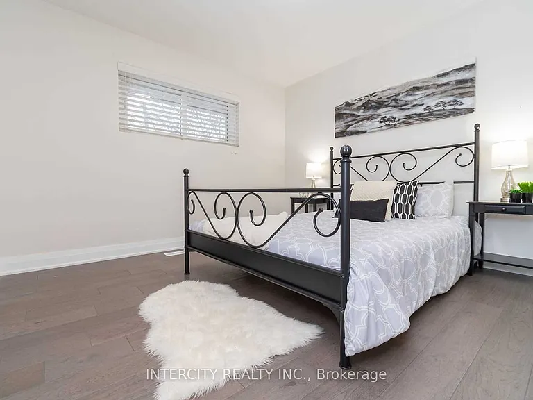 781 Drury Ln — Photo 15