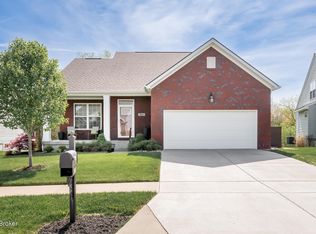 1061 Autumn Crest Ln, Louisville, KY 40245