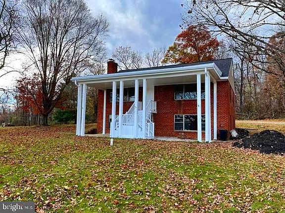 2nd image of 14664 Creek Ln