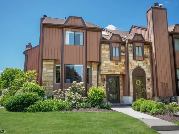 79 Nottingham Sq, Washington Twp., NJ 07840