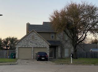 325 Meandering Way, Glenn Heights, TX 75154